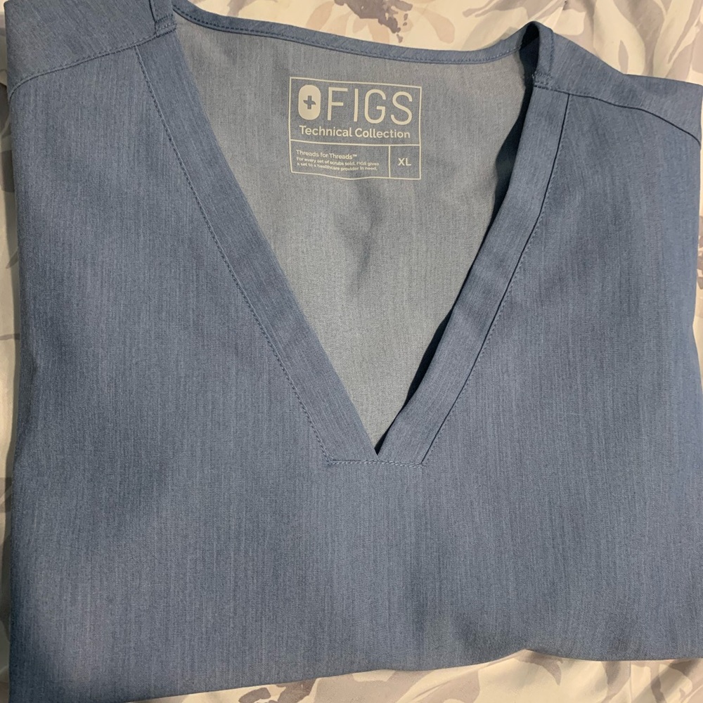 EUC Figs Heather Indigo Casma